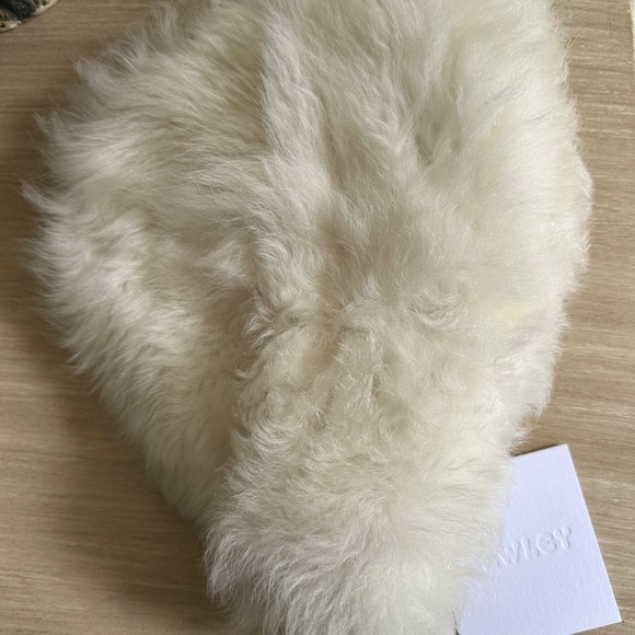 Cawley Studios Sheepskin Hat - Picture 2 of 3